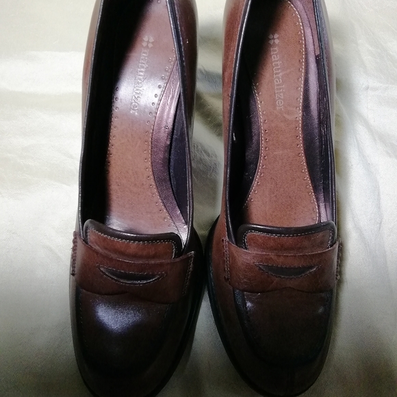 Naturalizer brown healed loafers size 7.5 - Picture 8 of 8